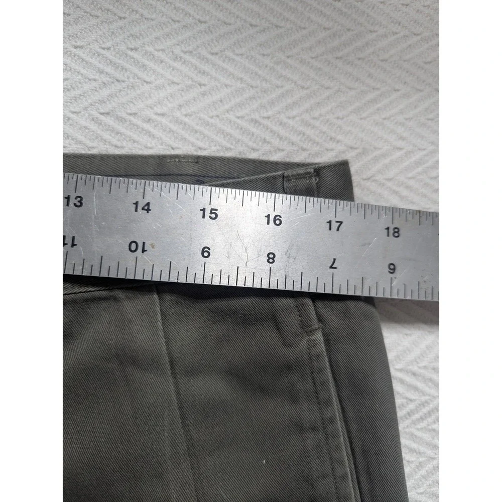 Brooks Brothers Men 35 Advantage Chino Shorts Gray / Olive Pleated Lightweight